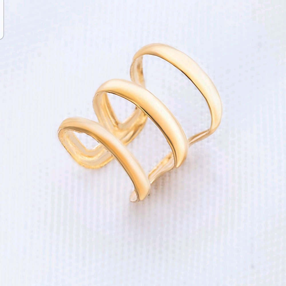 Ear cuff 2 total